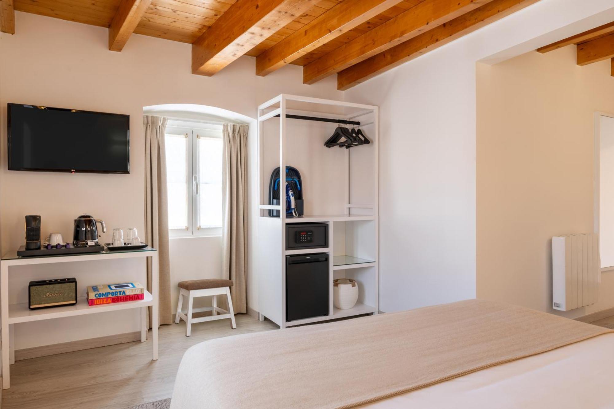 Azinheira Suites Townhouse - Alojamento Turistico (Adults Only) เอลวัช ภายนอก รูปภาพ