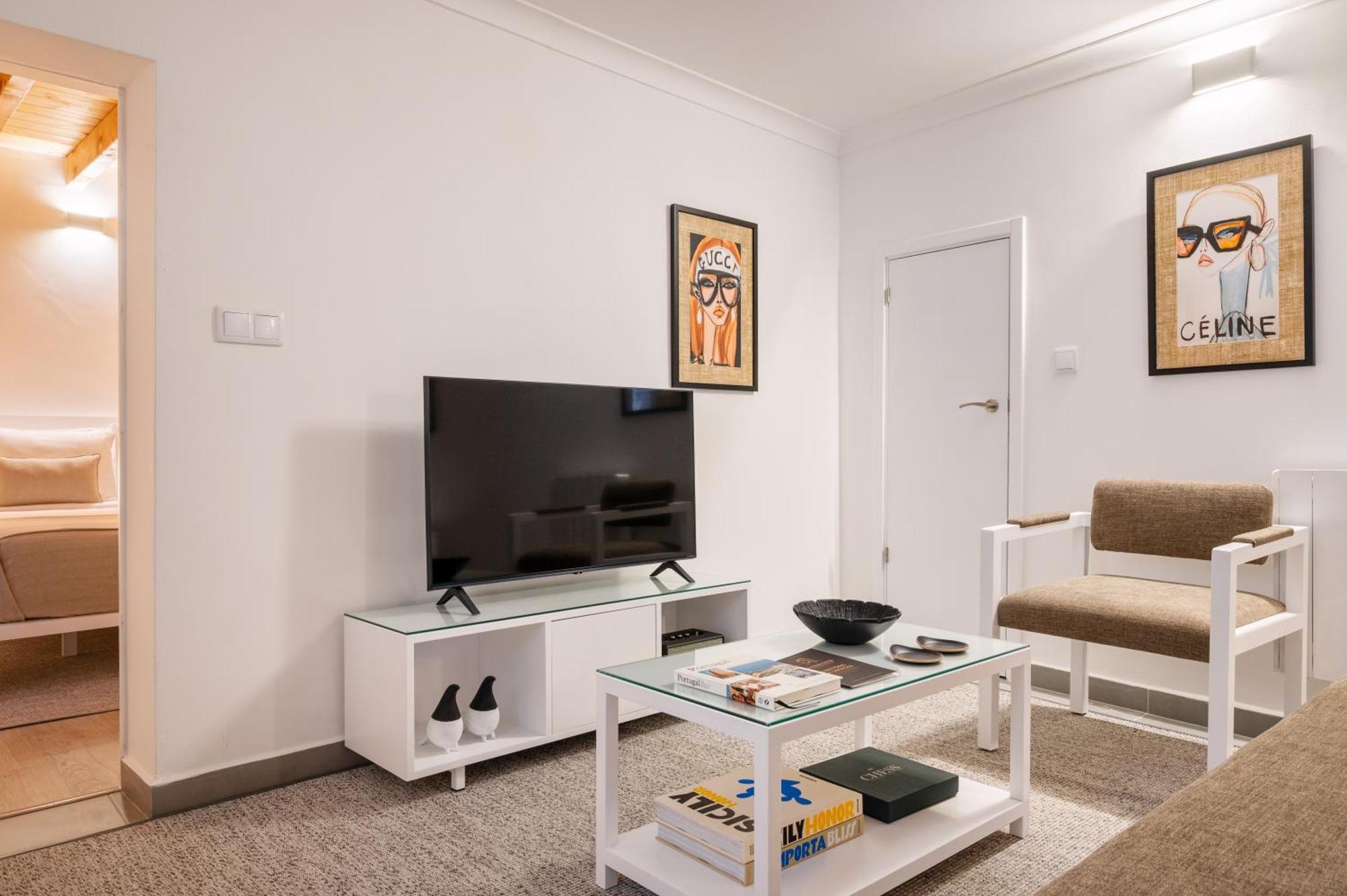 Azinheira Suites Townhouse - Alojamento Turistico (Adults Only) เอลวัช ภายนอก รูปภาพ