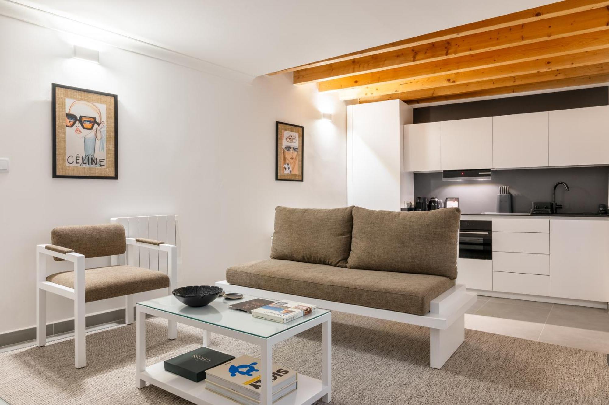 Azinheira Suites Townhouse - Alojamento Turistico (Adults Only) เอลวัช ภายนอก รูปภาพ