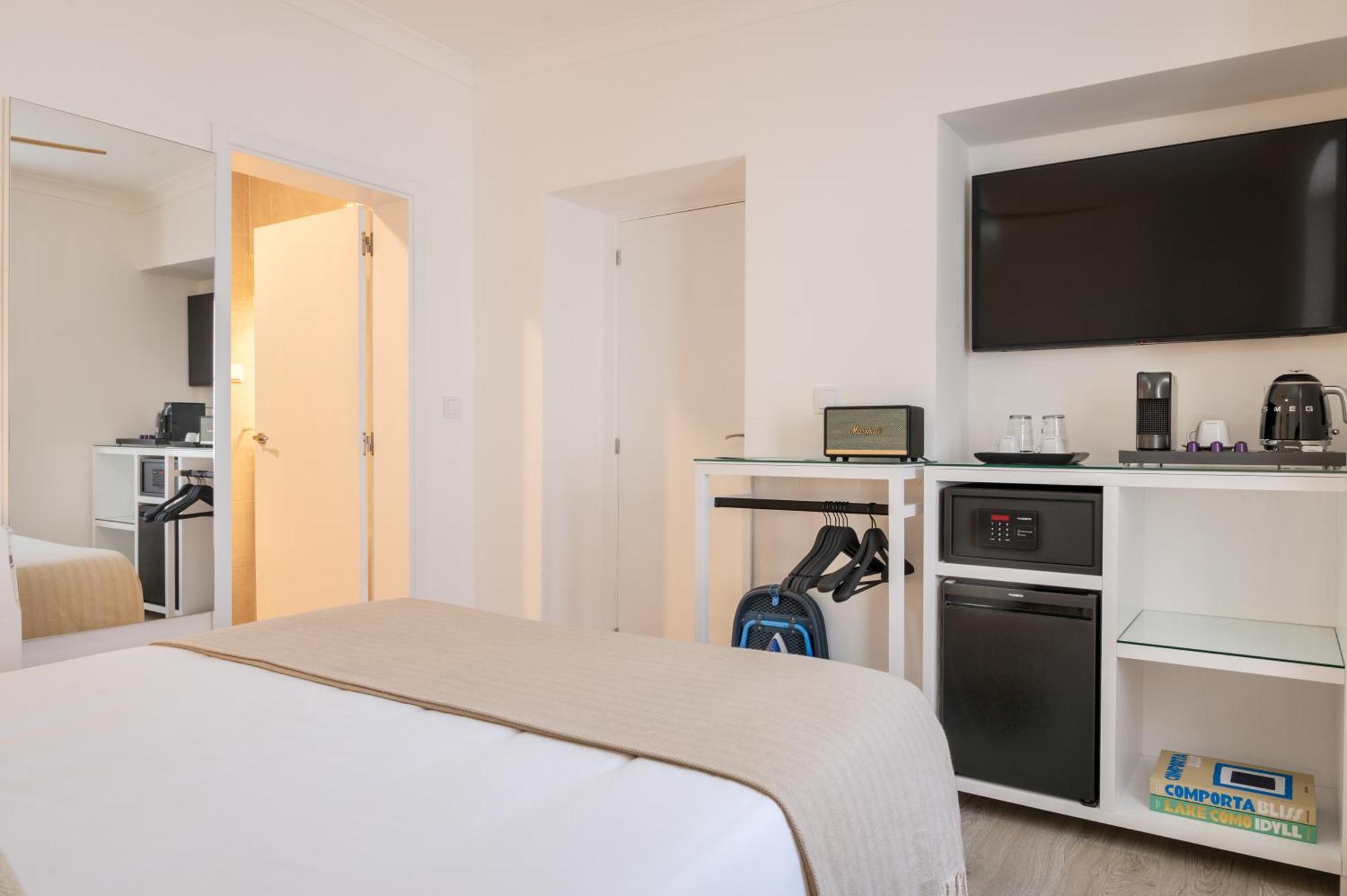 Azinheira Suites Townhouse - Alojamento Turistico (Adults Only) เอลวัช ภายนอก รูปภาพ