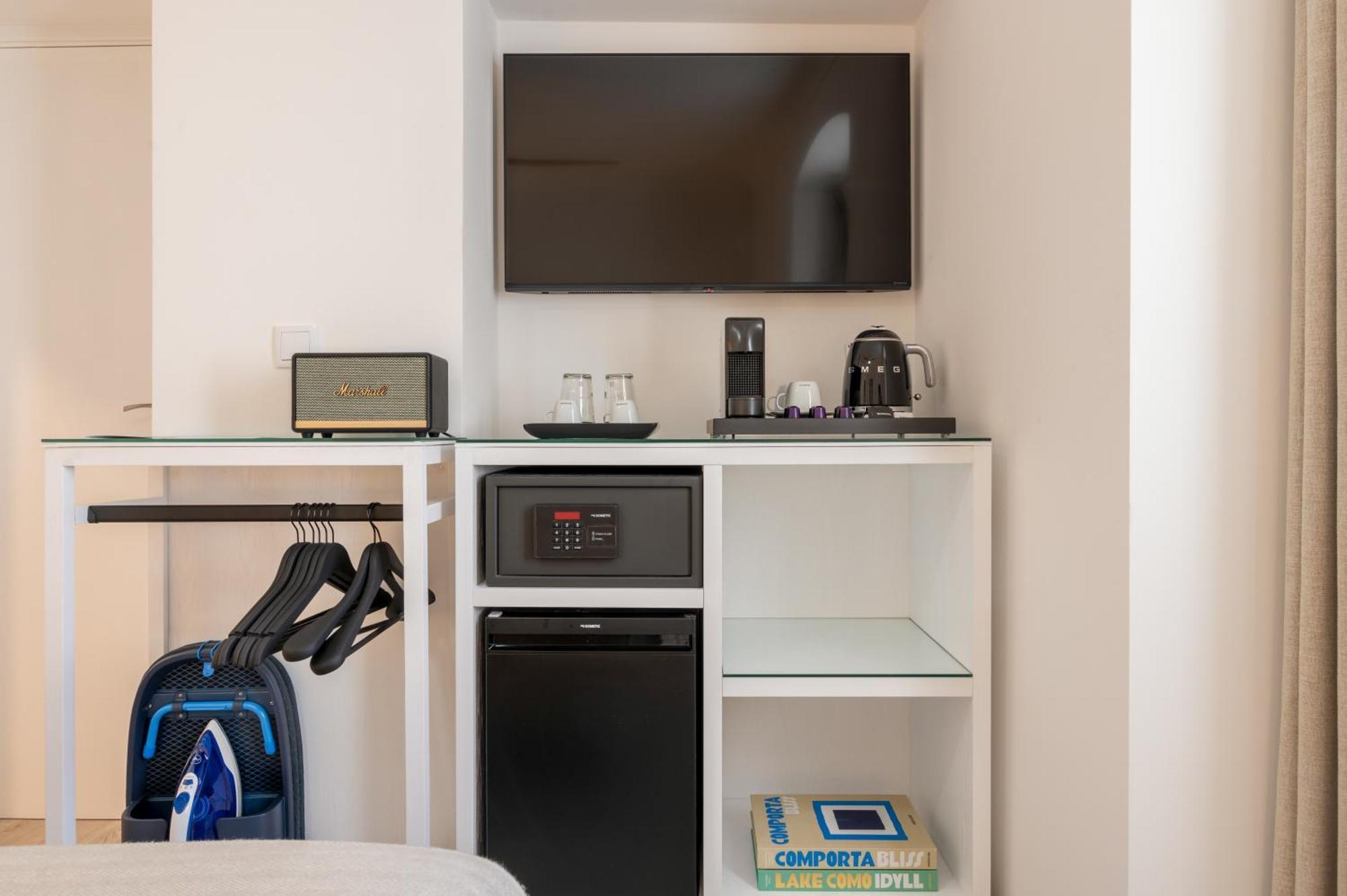 Azinheira Suites Townhouse - Alojamento Turistico (Adults Only) เอลวัช ภายนอก รูปภาพ