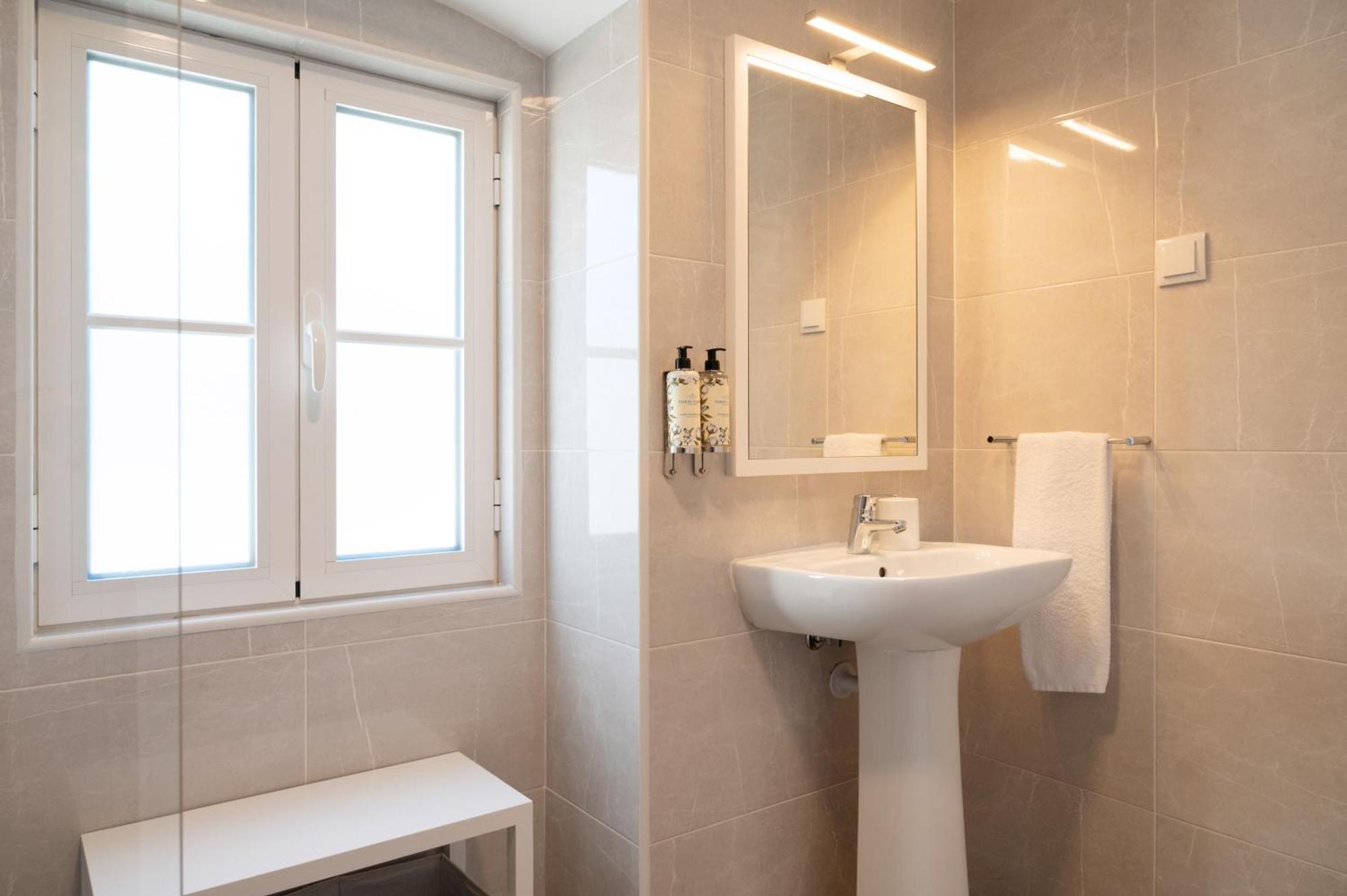 Azinheira Suites Townhouse - Alojamento Turistico (Adults Only) เอลวัช ภายนอก รูปภาพ